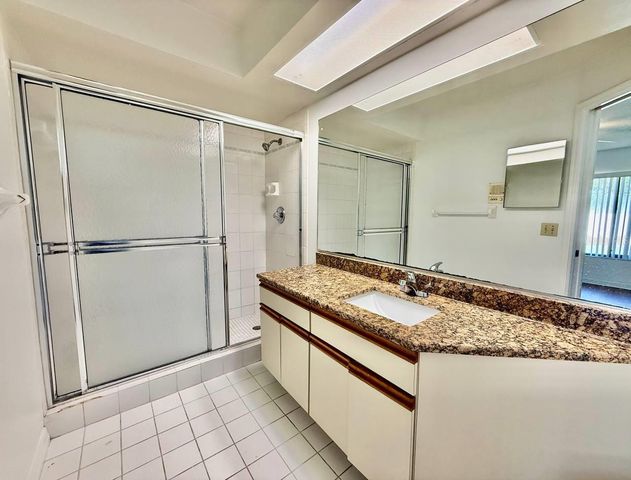 18308 AINTREE COURT, Tampa, FL 33647