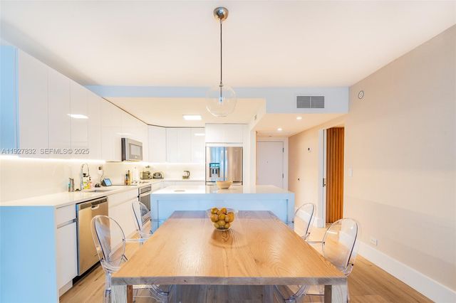 2301 Collins Ave 719, Miami Beach, FL 33139