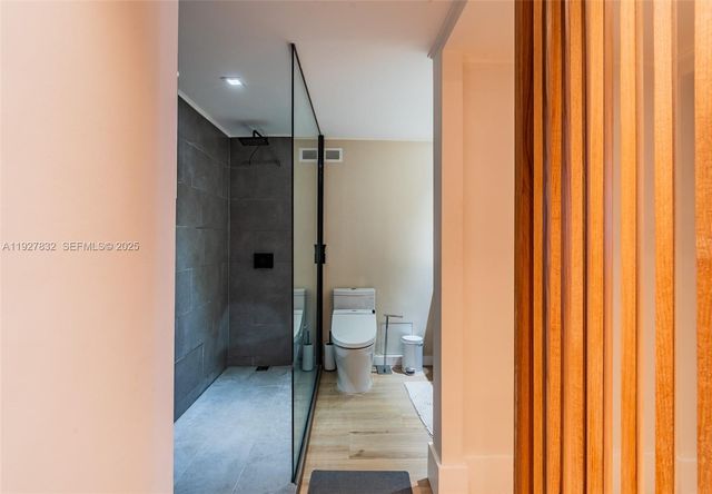 2301 Collins Ave 719, Miami Beach, FL 33139