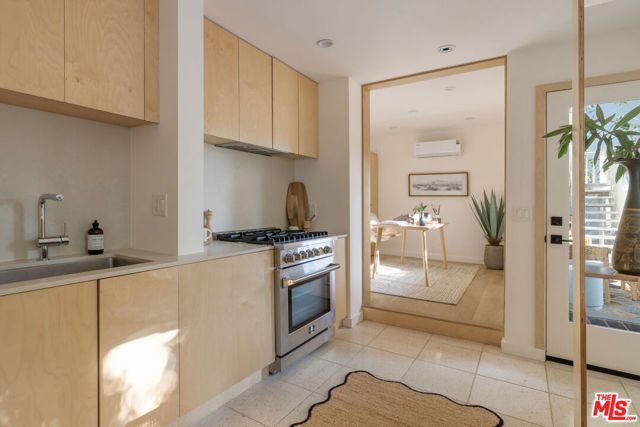 4918 Seldner Avenue, Los Angeles, CA 90032