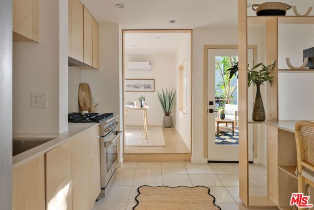 4918 Seldner Avenue, Los Angeles, CA 90032