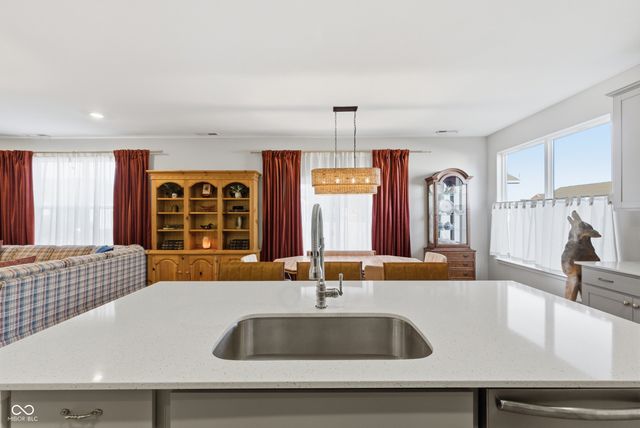 1488 Pine bark Lane, Sheridan, IN 46069