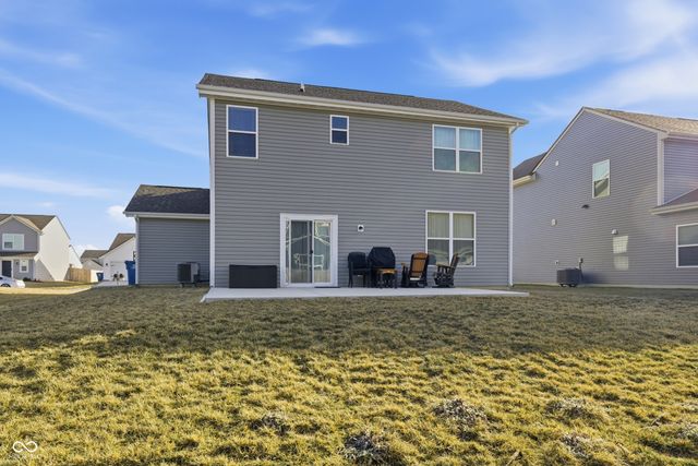 1488 Pine bark Lane, Sheridan, IN 46069