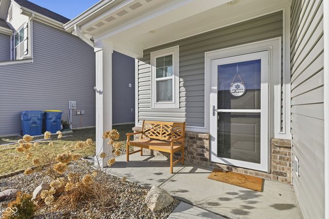 1488 Pine bark Lane, Sheridan, IN 46069