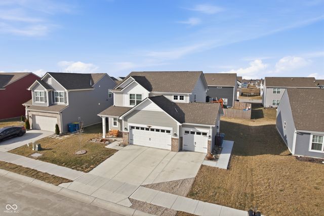 1488 Pine bark Lane, Sheridan, IN 46069