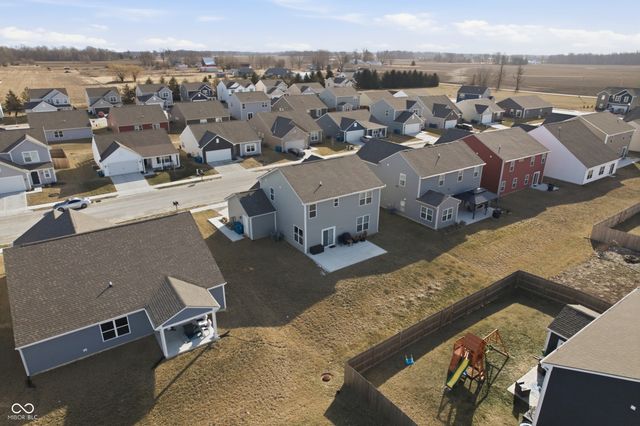 1488 Pine bark Lane, Sheridan, IN 46069