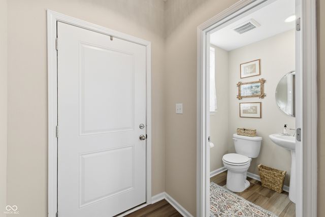 1488 Pine bark Lane, Sheridan, IN 46069