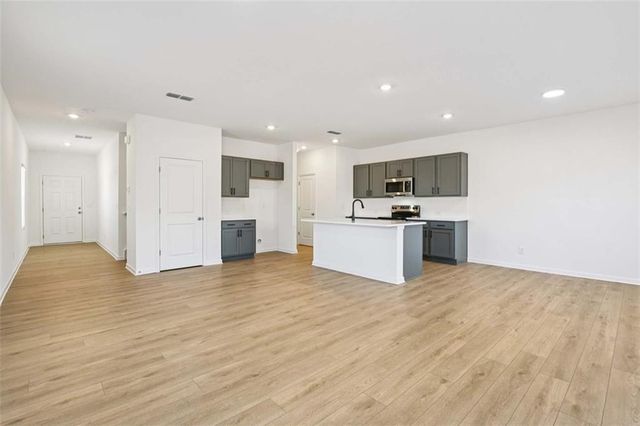 6692 Armonia SW Drive, Mableton, GA 30126