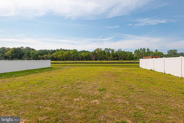 1311 FAIRVIEW LN, Salisbury, MD 21801