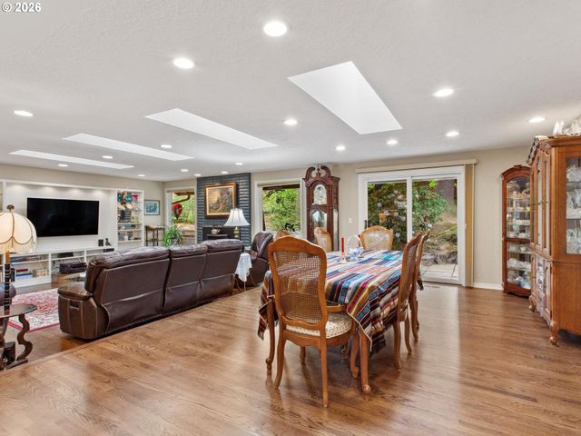1714 Nw 109TH St, Vancouver, WA 98685
