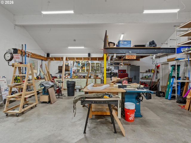 1714 Nw 109TH St, Vancouver, WA 98685