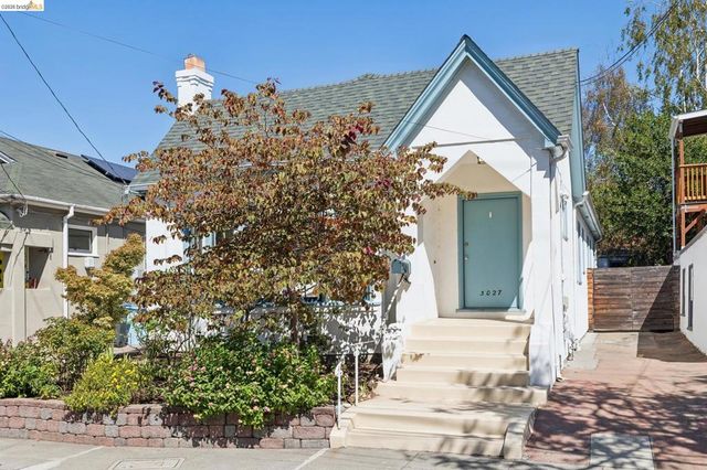 3027 Regent St, Berkeley, CA 94705