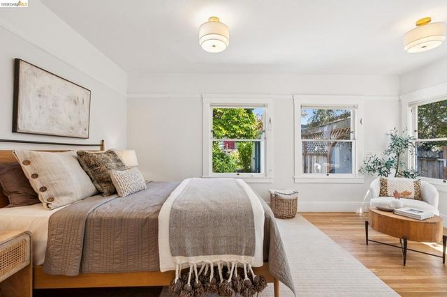 3027 Regent St, Berkeley, CA 94705
