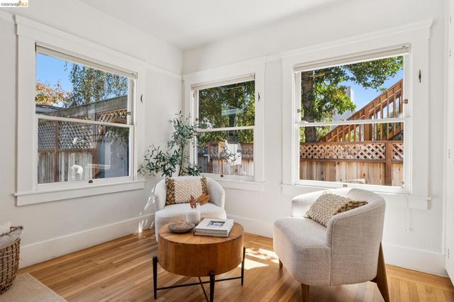 3027 Regent St, Berkeley, CA 94705