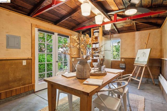 3027 Regent St, Berkeley, CA 94705