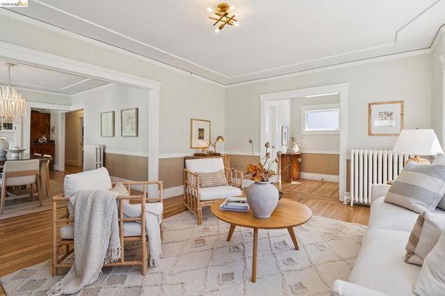 3027 Regent St, Berkeley, CA 94705