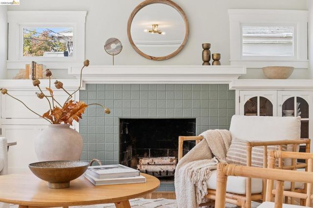 3027 Regent St, Berkeley, CA 94705