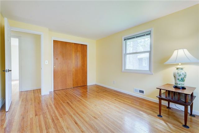 40 Smallwood Drive, Perinton, NY 14534