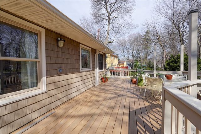 40 Smallwood Drive, Perinton, NY 14534