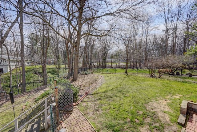 40 Smallwood Drive, Perinton, NY 14534