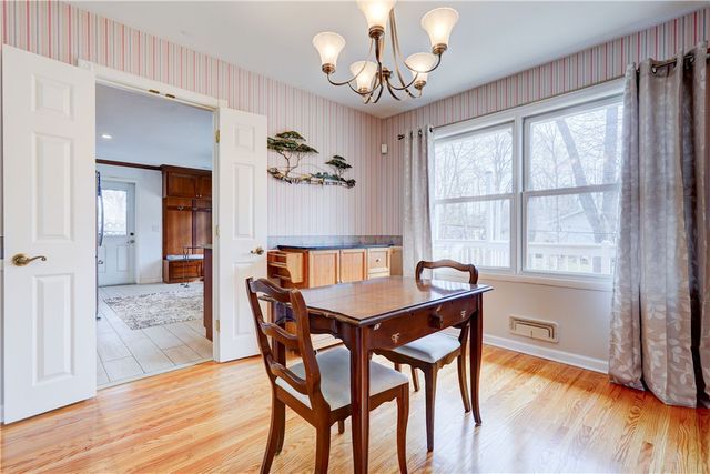 40 Smallwood Drive, Perinton, NY 14534