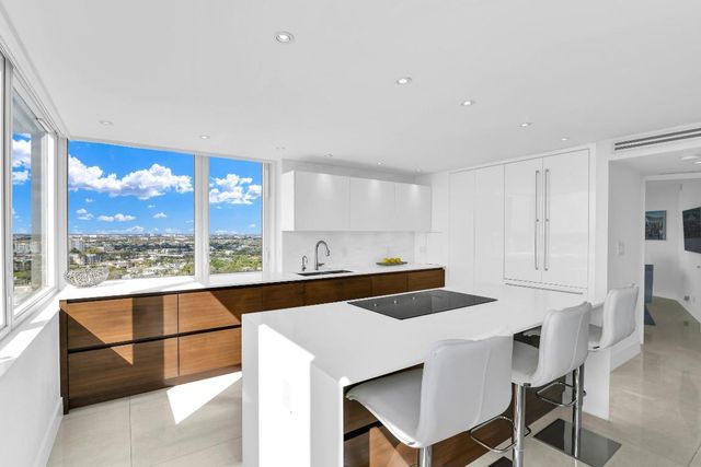 500 S Ocean Boulevard 2008, Boca Raton, FL 33432