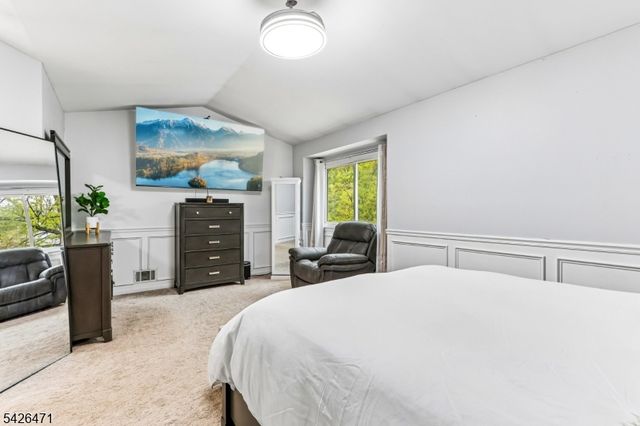 120 Long Acre Ct, Hillsborough Twp., NJ 08844
