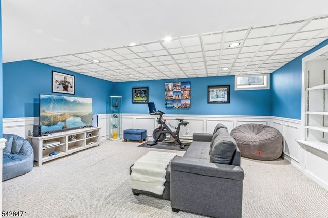 120 Long Acre Ct, Hillsborough Twp., NJ 08844