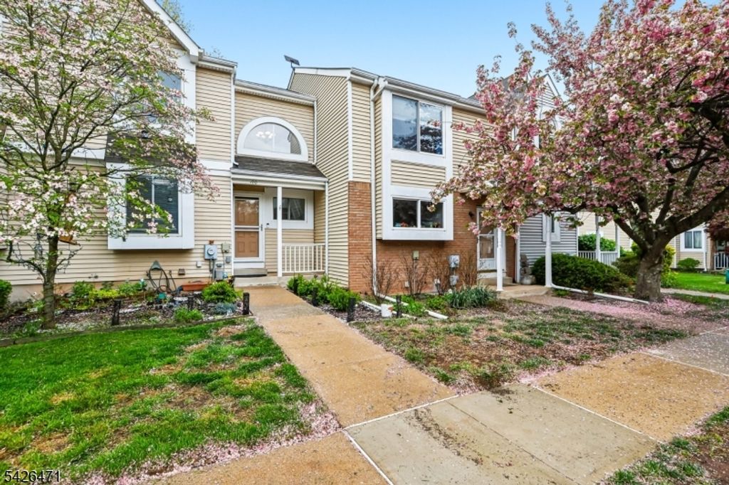 120 Long Acre Ct, Hillsborough Twp., NJ 08844