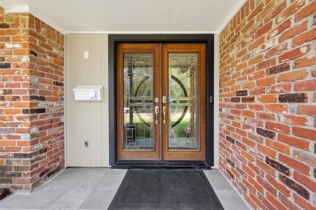 5743 Warm Springs Road, Houston, TX 77035