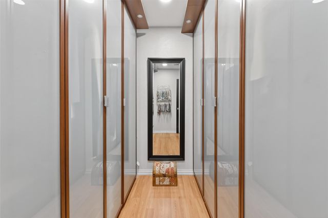 5743 Warm Springs Road, Houston, TX 77035