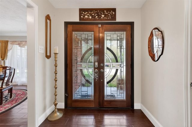 5743 Warm Springs Road, Houston, TX 77035