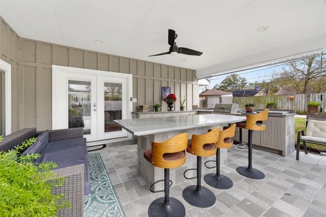 5743 Warm Springs Road, Houston, TX 77035