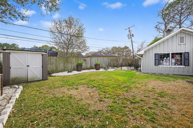 5743 Warm Springs Road, Houston, TX 77035