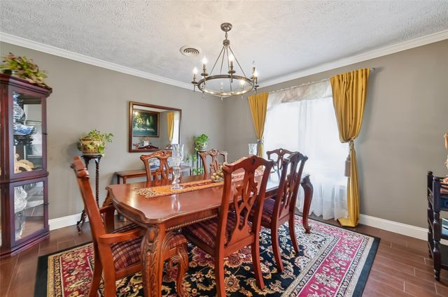 5743 Warm Springs Road, Houston, TX 77035