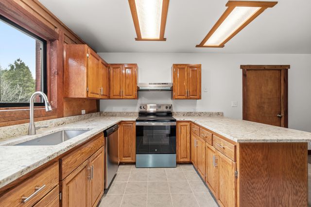 1514 Burbridge Drive, Rogue River, OR 97537