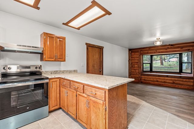 1514 Burbridge Drive, Rogue River, OR 97537