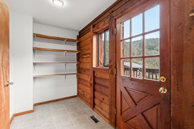 1514 Burbridge Drive, Rogue River, OR 97537