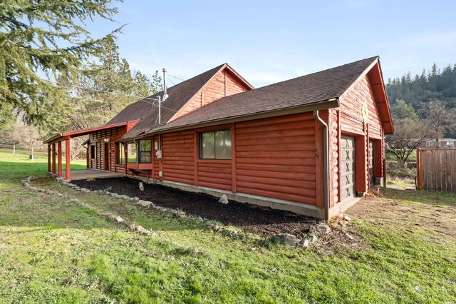 1514 Burbridge Drive, Rogue River, OR 97537