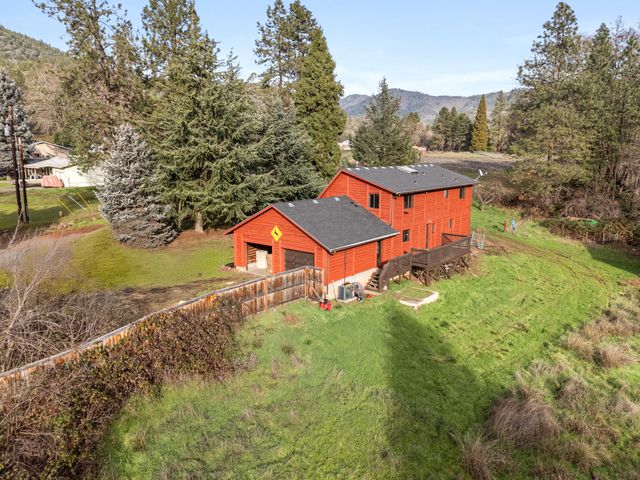 1514 Burbridge Drive, Rogue River, OR 97537