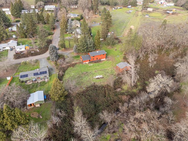 1514 Burbridge Drive, Rogue River, OR 97537