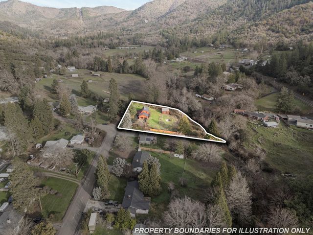 1514 Burbridge Drive, Rogue River, OR 97537
