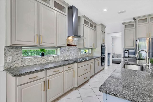 9443 ROYAL ESTATES BOULEVARD, Orlando, FL 32836