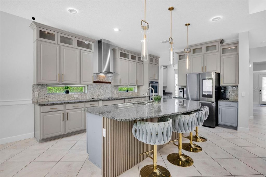 Image 18 of property listing at 9443 ROYAL ESTATES BOULEVARD, Orlando, FL 32836