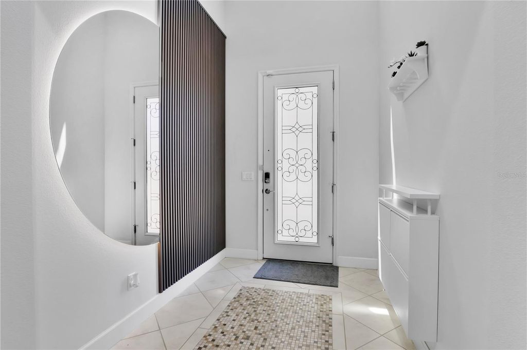 Image 4 of property listing at 9443 ROYAL ESTATES BOULEVARD, Orlando, FL 32836