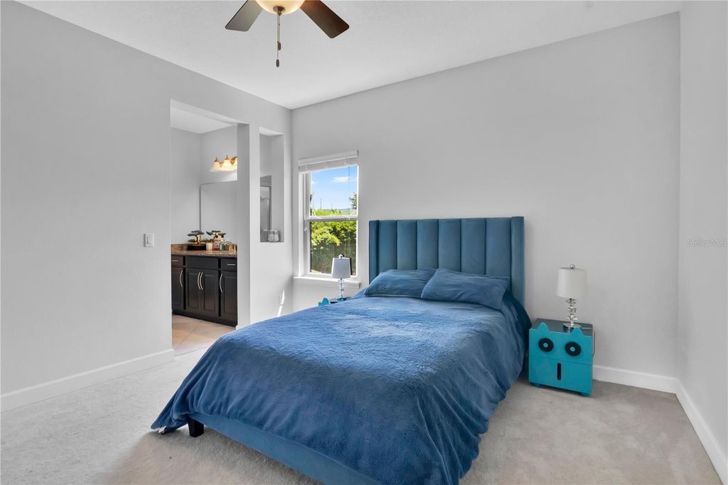 Image 32 of property listing at 9443 ROYAL ESTATES BOULEVARD, Orlando, FL 32836