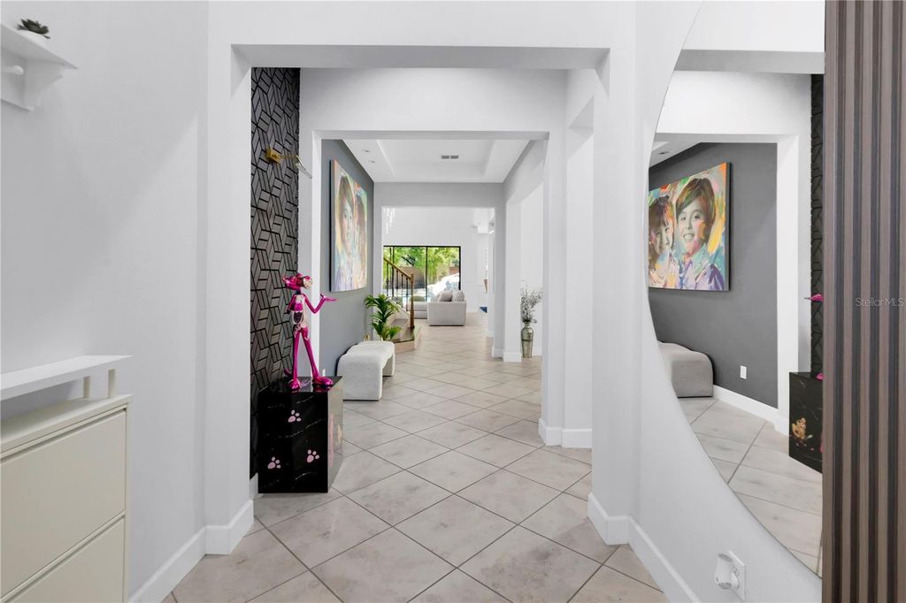 Image 5 of property listing at 9443 ROYAL ESTATES BOULEVARD, Orlando, FL 32836