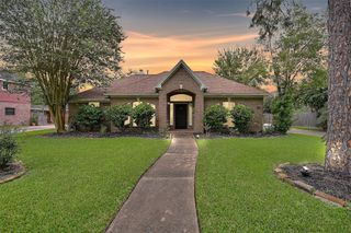1606 Falcon Ridge Boulevard, Friendswood, TX 77546