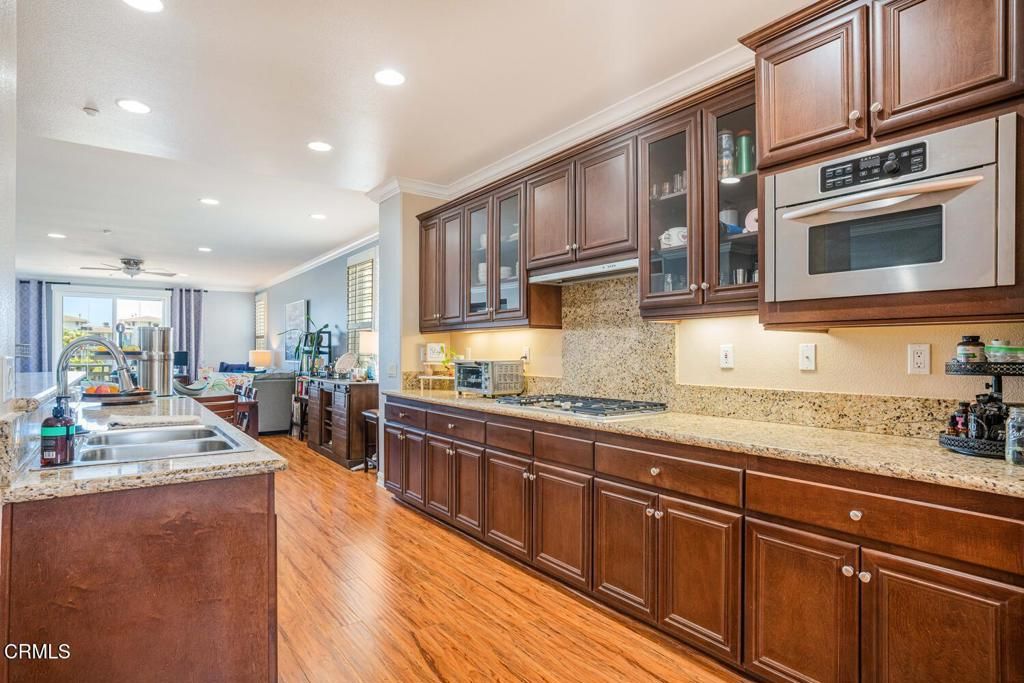 Image 11 of property listing at 1541 Windshore Way, Oxnard, CA 93035