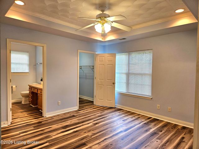 2217 Upper Hunters Trace, Louisville, KY 40216